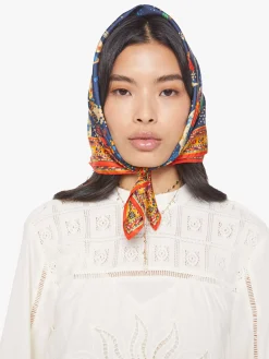The Scarf It Down